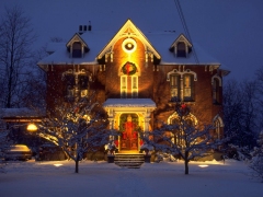 Sfeervol verlicht huis